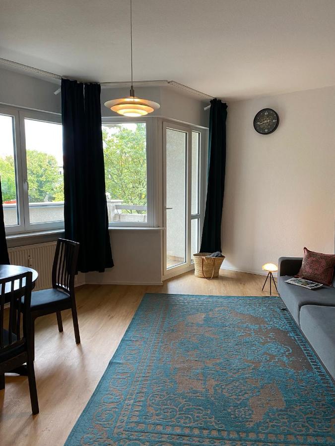 Beautiful Apartment With Balcony Berlin Exterior foto